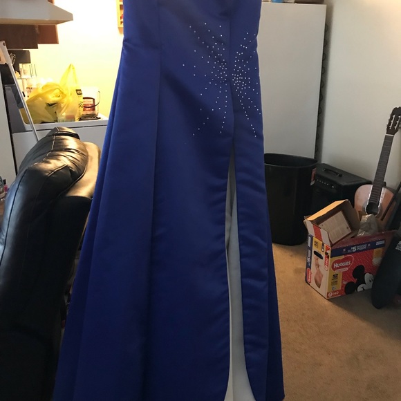 Dark blue prom dress - Picture 2 of 3